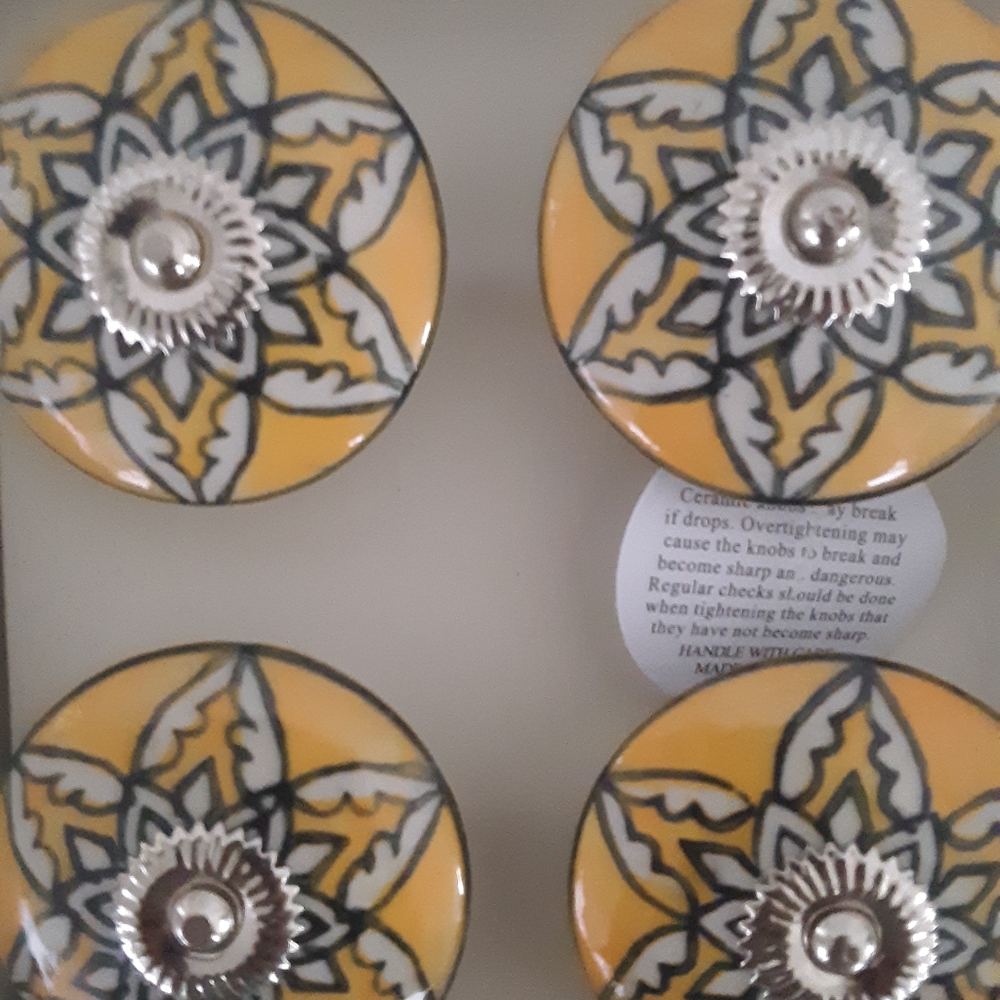 4 Casa Decor Ceramic Drawer Cabinet Knob Pulls - Picture 2 of 6